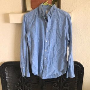 Long sleeved button down shirt 👔